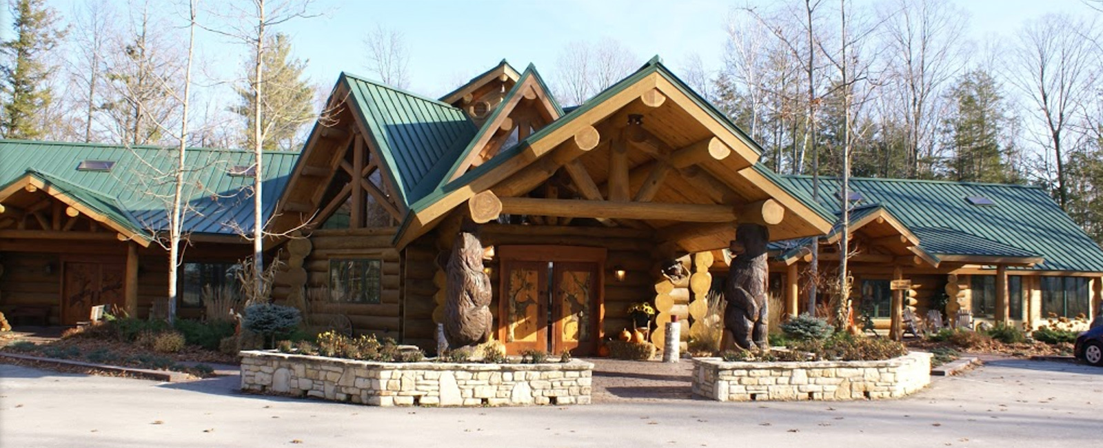 The Log Den - Great Food & Spirits